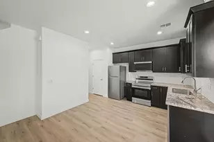 105 W Latona Rd, Phoenix, AZ 85041 - Photo 15