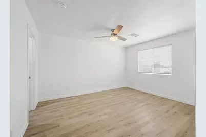 105 W Latona Road, Phoenix, AZ 85041 - Photo 19