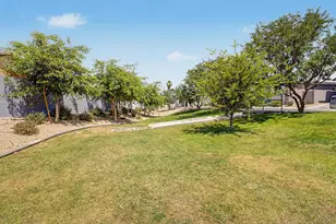 105 W Latona Rd, Phoenix, AZ 85041 - Photo 53