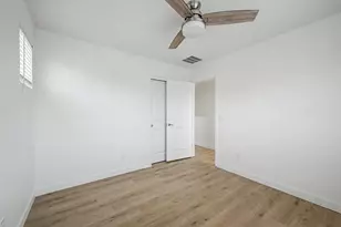 105 W Latona Rd, Phoenix, AZ 85041 - Photo 27