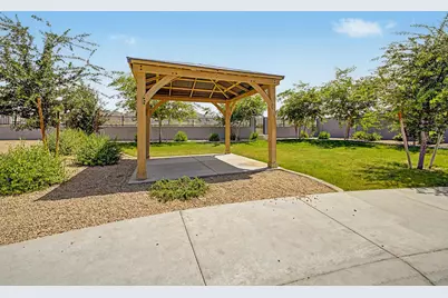 105 W Latona Road, Phoenix, AZ 85041 - Photo 49
