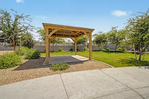 105 W Latona Rd, Phoenix, AZ 85041 - Photo 49