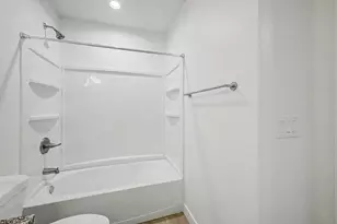 105 W Latona Rd, Phoenix, AZ 85041 - Photo 29