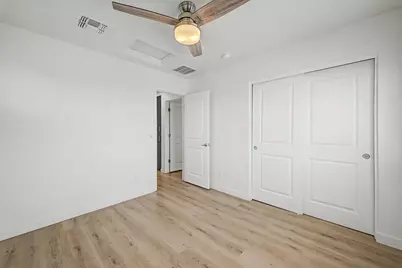 105 W Latona Road, Phoenix, AZ 85041 - Photo 33