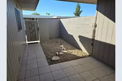10105 W Campana Drive, Sun City, AZ 85351 - Photo 21