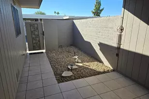 10105 W Campana Dr, Sun City, AZ 85351 - Photo 21