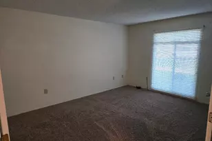 10105 W Campana Dr, Sun City, AZ 85351 - Photo 11