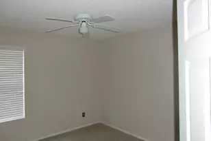 3305 E Wildwood Dr, Phoenix, AZ 85048 - Photo 11