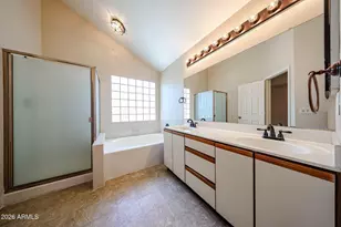 3305 E Wildwood Dr, Phoenix, AZ 85048 - Photo 25