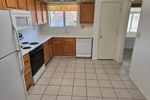 15457 N Ridgeview Rd, Sun City, AZ 85351 - Photo 13