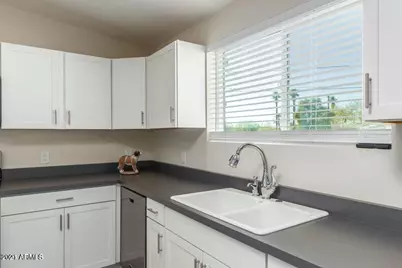 814 S 1st Avenue, Phoenix, AZ 85003 - Photo 23