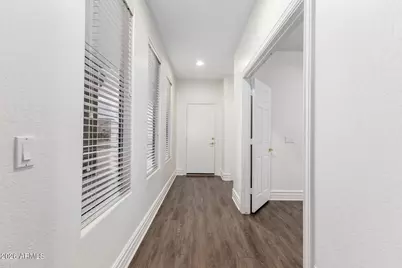 3267 E Maplewood Street, Gilbert, AZ 85297 - Photo 11