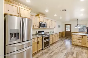 640 S Mountain Pines Ave, Show Low, AZ 85901 - Photo 9