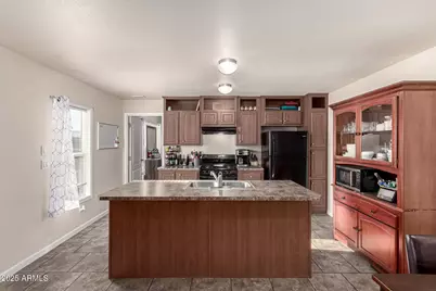 7810 W Peoria Avenue #121, Peoria, AZ 85345 - Photo 5