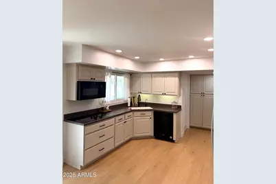 8537 E Jackrabbit Road, Scottsdale, AZ 85250 - Photo 5