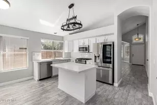 20917 N 39th St, Phoenix, AZ 85050 - Photo 17