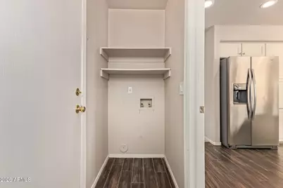 4631 E Lone Cactus Drive, Phoenix, AZ 85050 - Photo 27