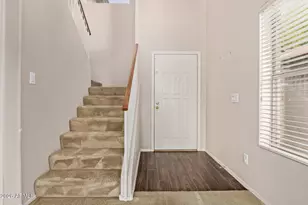 4631 E Lone Cactus Dr, Phoenix, AZ 85050 - Photo 13