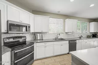 15918 S 11th Way, Phoenix, AZ 85048 - Photo 9