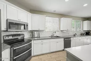 15918 S 11th Way, Phoenix, AZ 85048 - Photo 9