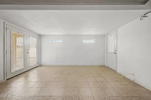 11002 N 114th Dr, Youngtown, AZ 85363 - Photo 9