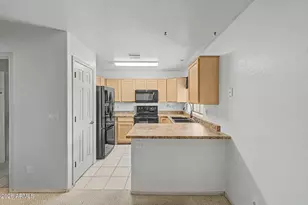 11002 N 114th Dr, Youngtown, AZ 85363 - Photo 5