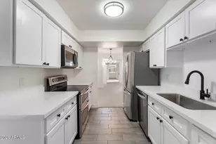 9450 N 94th Pl, Scottsdale, AZ 85258 - Photo 11