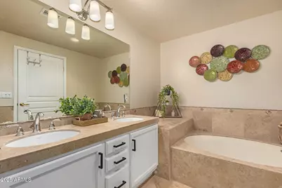 15221 N Clubgate Drive #1121, Scottsdale, AZ 85254 - Photo 15