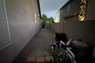 1812 E Beverly Rd, Phoenix, AZ 85042 - Photo 5