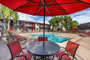 2025 W Indian School Rd, Phoenix, AZ 85015 - Photo 9