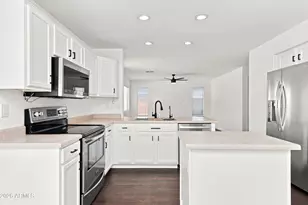 2533 W Big Oak St, Phoenix, AZ 85085 - Photo 3