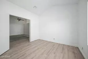 811 E Linda Ln, Gilbert, AZ 85234 - Photo 33