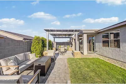 8812 W Agora Lane, Tolleson, AZ 85353 - Photo 5