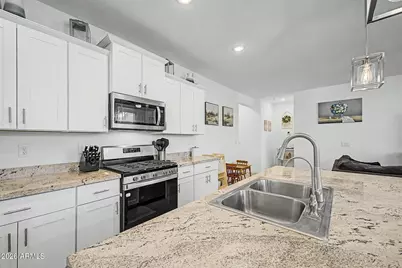 8812 W Agora Lane, Tolleson, AZ 85353 - Photo 13