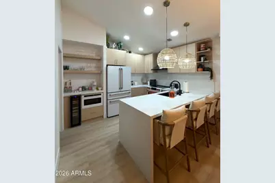 4848 N 36th Street #207, Phoenix, AZ 85018 - Photo 1