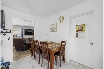 2560 W Gregory Street, Apache Junction, AZ 85120 - Photo 9