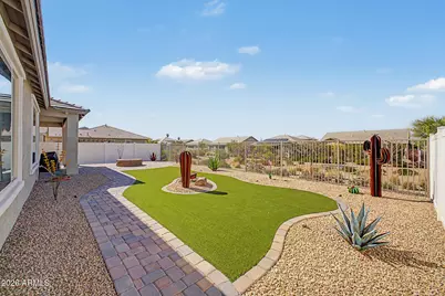 2522 E Novak Way, Phoenix, AZ 85042 - Photo 33