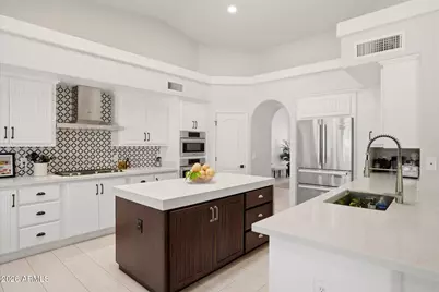 9458 E Desert Cove Avenue, Scottsdale, AZ 85260 - Photo 9