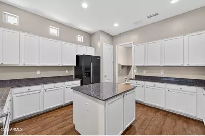 813 W Village Parkway, Litchfield Park, AZ 85340 - Photo 13