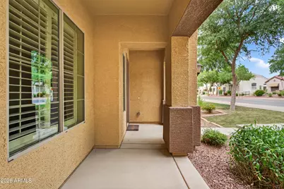 813 W Village Parkway, Litchfield Park, AZ 85340 - Photo 5