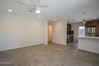 6227 N 13th Place #Apt 2, Phoenix, AZ 85014 - Photo 5