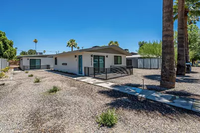 6227 N 13th Place #Apt 2, Phoenix, AZ 85014 - Photo 1