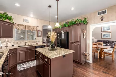 4648 W Misty Willow Lane, Glendale, AZ 85310 - Photo 17