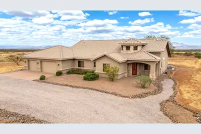 6754 E Roberto Loop, Hereford, AZ 85615 - Photo 1