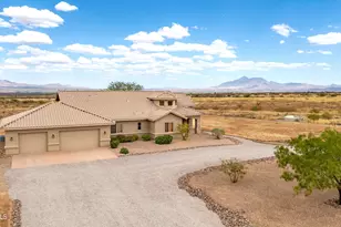 6754 E Roberto Loop, Hereford, AZ 85615 - Photo 3