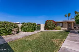 10619 W Coggins Dr, Sun City, AZ 85351 - Photo 23