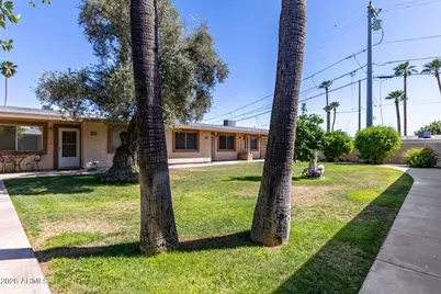 10619 W Coggins Drive, Sun City, AZ 85351 - Photo 21