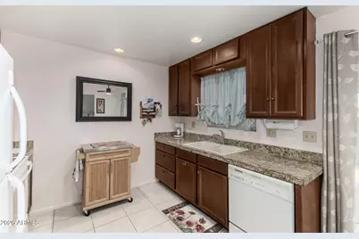 10619 W Coggins Drive, Sun City, AZ 85351 - Photo 9