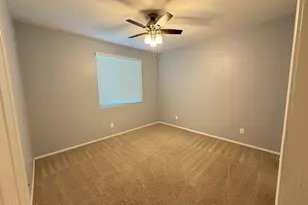 943 W Danish Red Trail, San Tan Valley, AZ 85143 - Photo 3