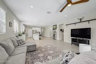 10861 W Fillmore St, Avondale, AZ 85323 - Photo 9
